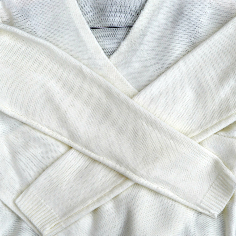 ☆HP☆ Crisscross Front Knit Sweater in Off White - Picture 4 of 7